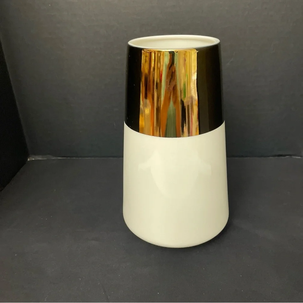 Mark‎ & Graham Ceramic Vase White & Gold Sleek Contemporary
